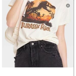424 Jurassic Park Graphic T-Shirt Cream Short Sleeve Tee Women’s Size | Vintage